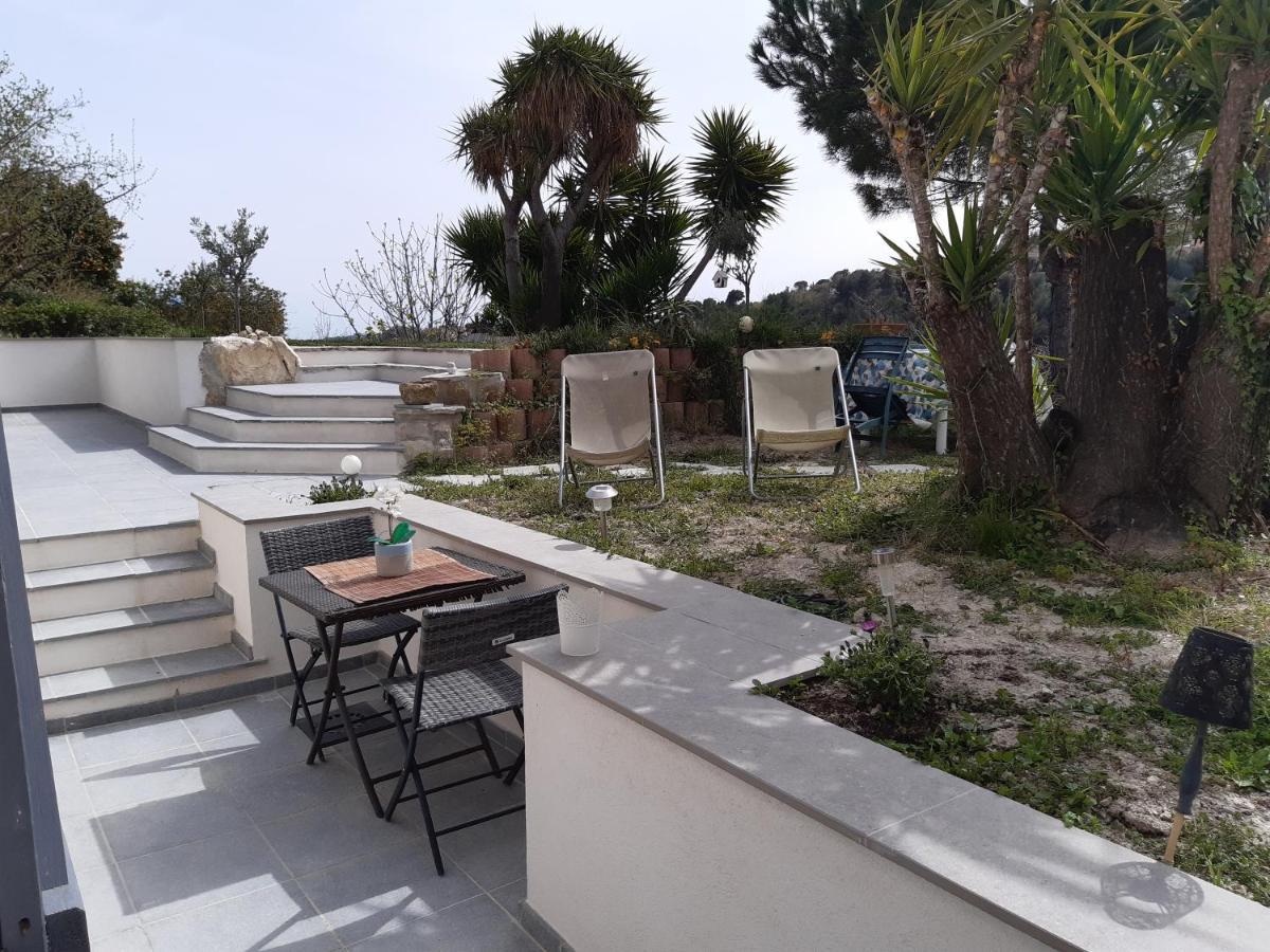 Appartement 3 Pieces Dans Villa Individuelle Falicon Exteriér fotografie